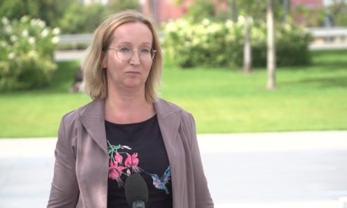 Po kilku miesiącach przerwy dzieci wracają do szkół. Tylko co dziesiąty rodzic nie ma żadnych obaw związanych ze wznowieniem lekcji stacjonarnych
