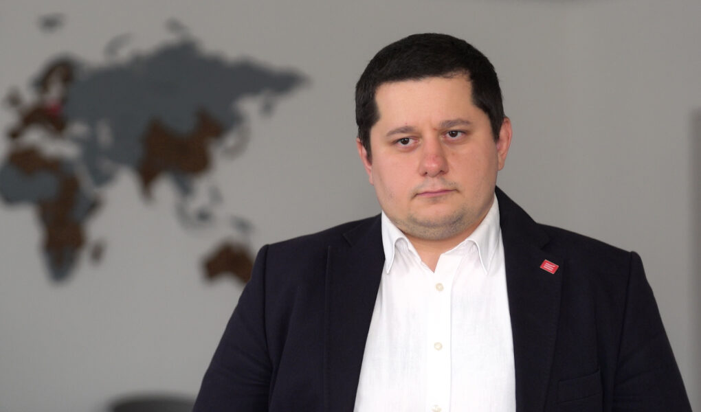 Spadek sprzedaży detalicznej może się okazać tymczasowy. Konsumenci dalej są skłonni do dużych zakupów