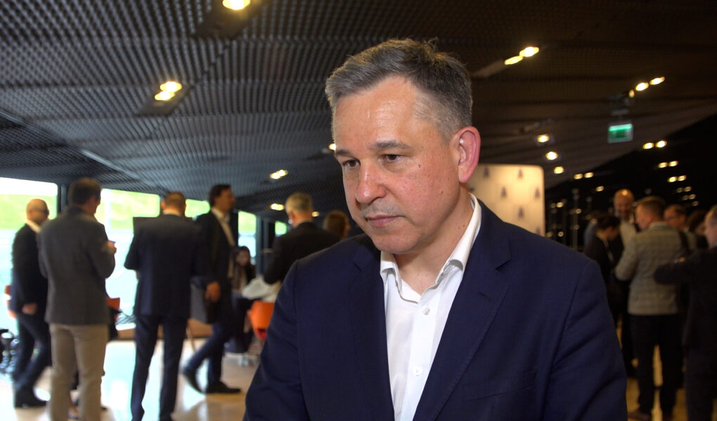 W Centralnym Rejestrze Umów znajdą się wydatki publiczne powyżej 10 tys. zł. Z powodu tak wysokiego progu wiele umów pozostanie niejawnych