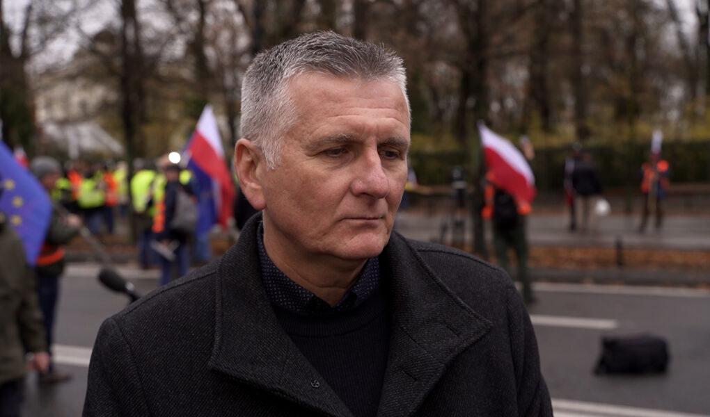 Polscy plantatorzy tytoniu protestują przeciwko planom WHO i UE. Ostrzegają, że nowe regulacje mogą doprowadzić do likwidacji całego sektora